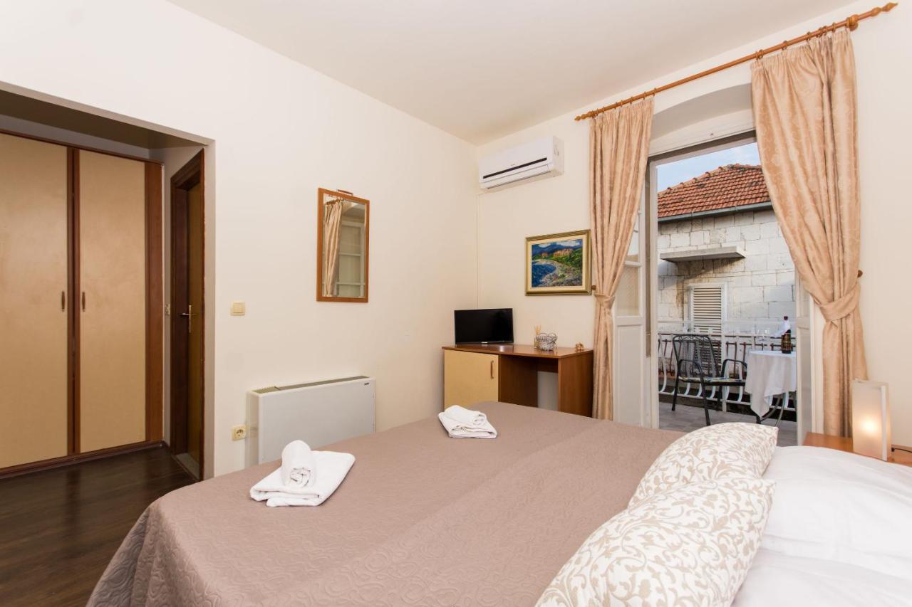 Rooms Villa Liza Trogir Exterior photo