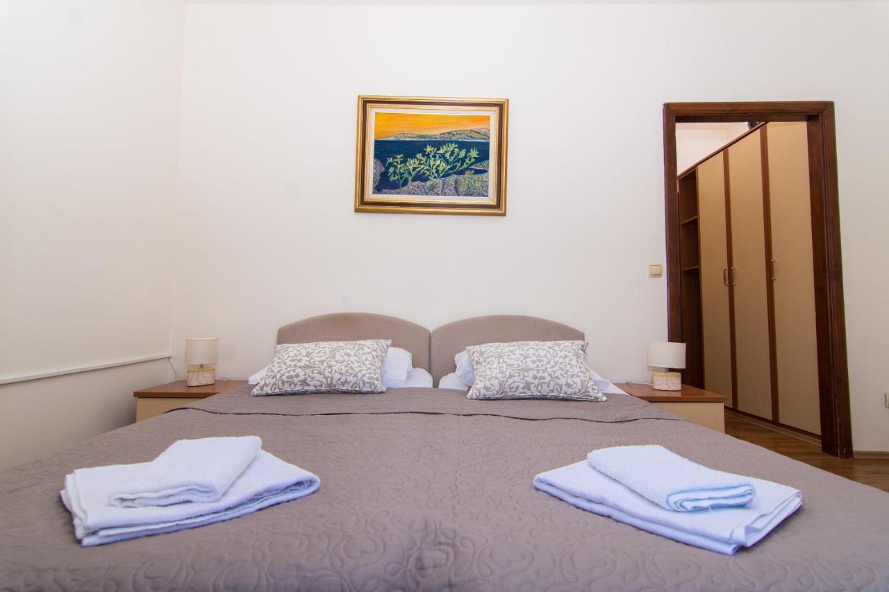 Rooms Villa Liza Trogir Exterior photo